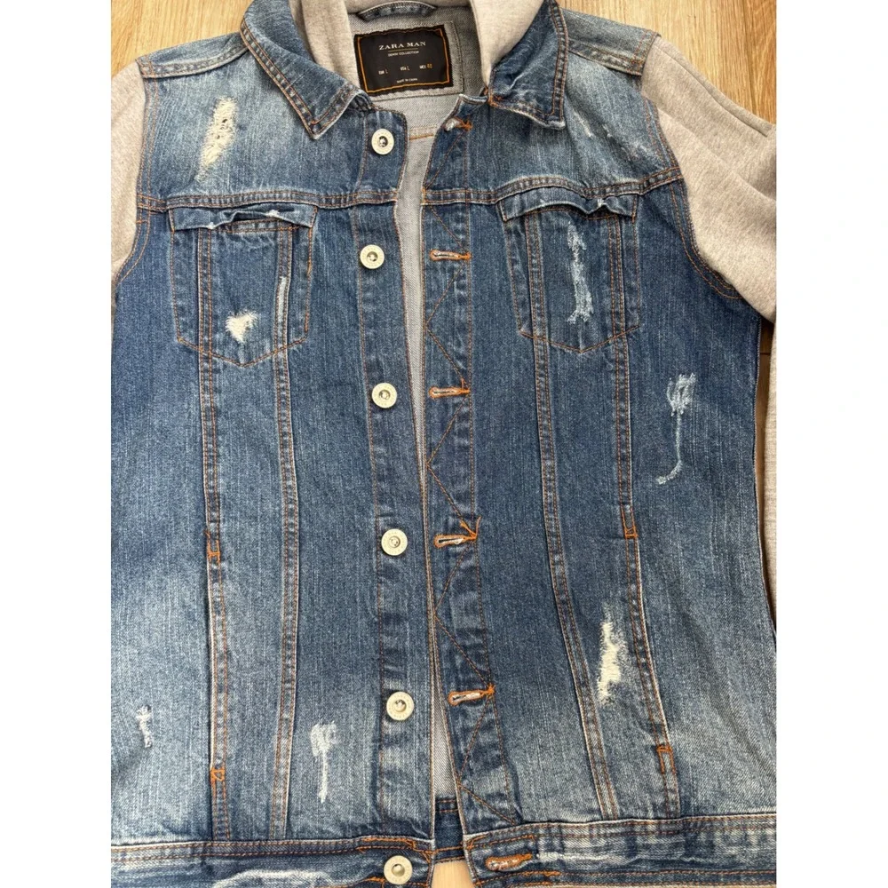 Zara‎ Man Distressed Denim Jacket with Grey Hood and Sleeves Mens Large Blue